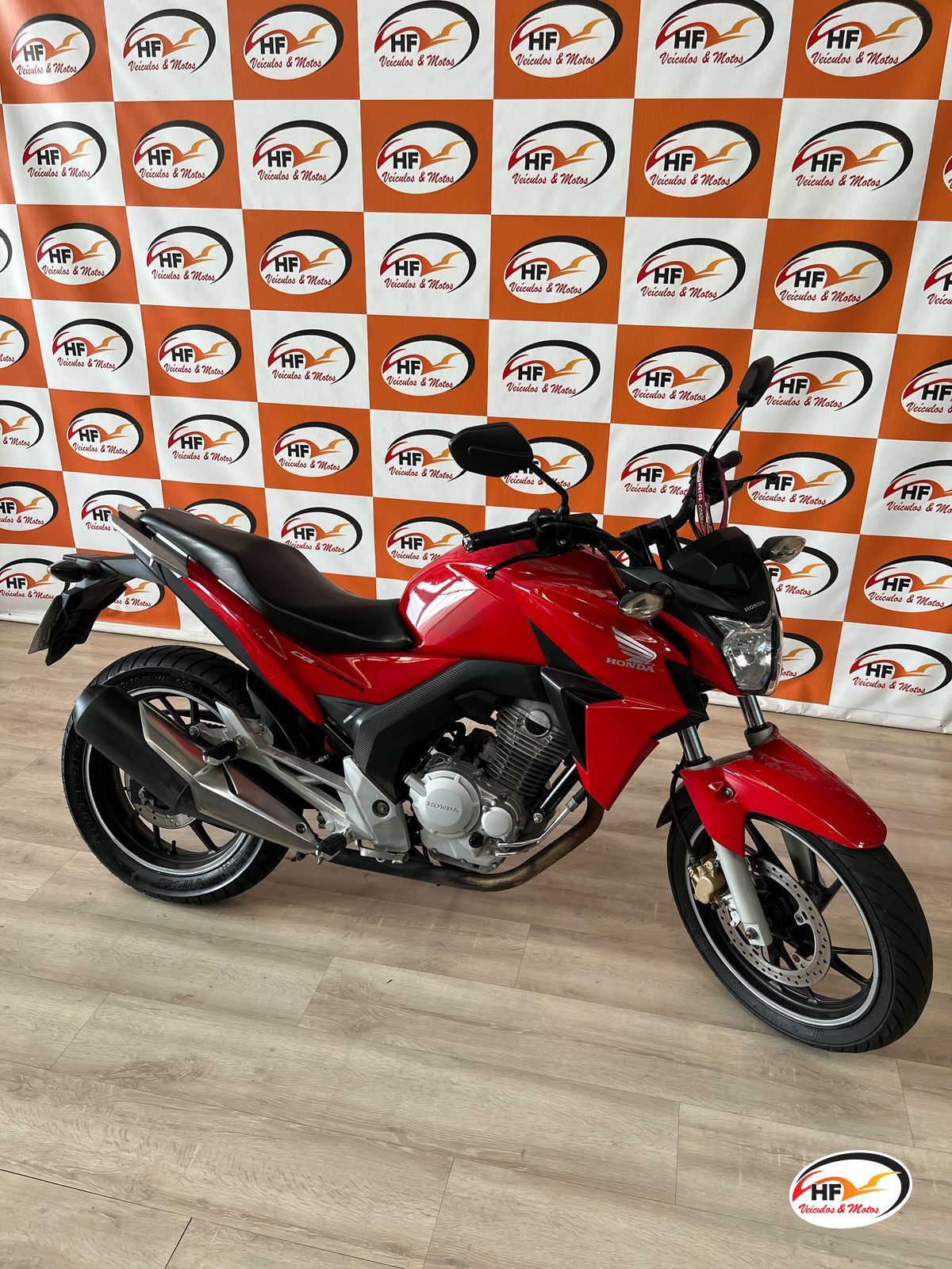 250